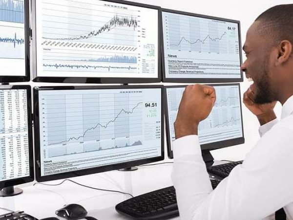 The Class of Foreign Exchange Brokers